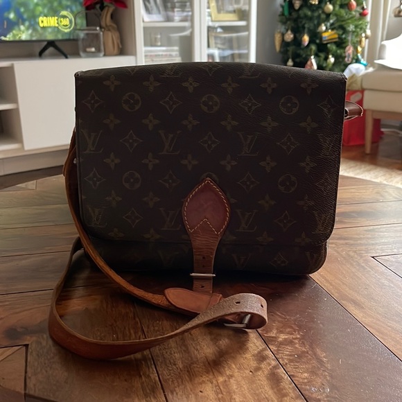 Louis Vuitton Handbags - LV vintage crossbody
